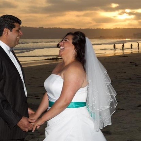 Meet your Posher, Xenia - Picture 1 of 1